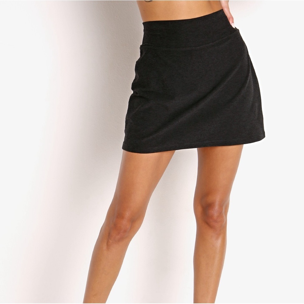 Beyond Yoga Charcoal Mini Skirt - Picture 4 of 12